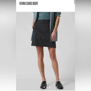 ATHLETA WOMENS VIENNA CARGO SKORT SKIRT 988132 SIZE‎ 4 EUC
